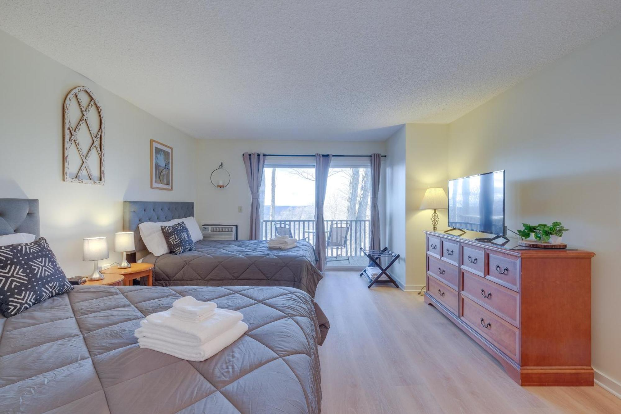 Bellaire Condo - Walk To Shanty Creek Resort! Exterior foto
